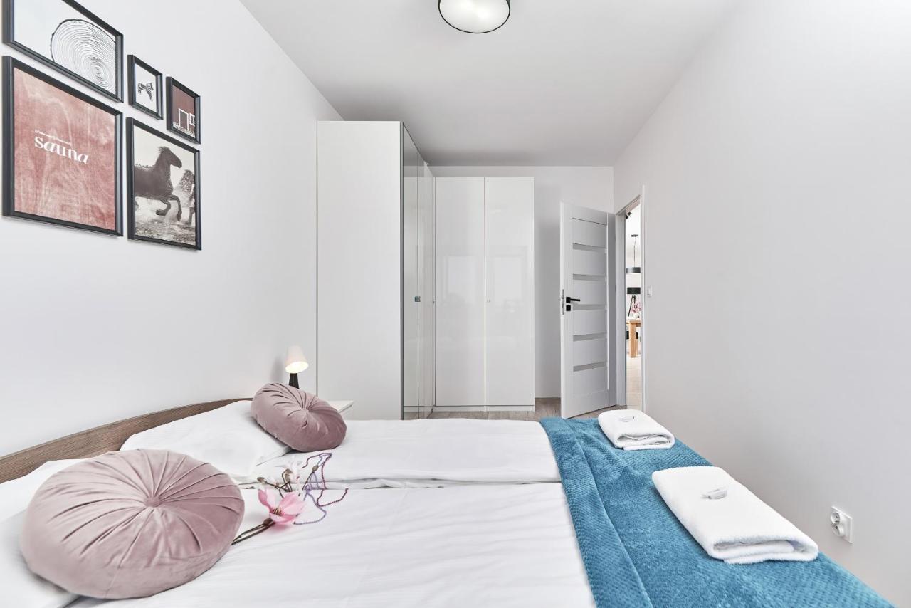 Exclusive Apartments Teczowa With Underground Parking By Noclegi Renters فروتسواف المظهر الخارجي الصورة