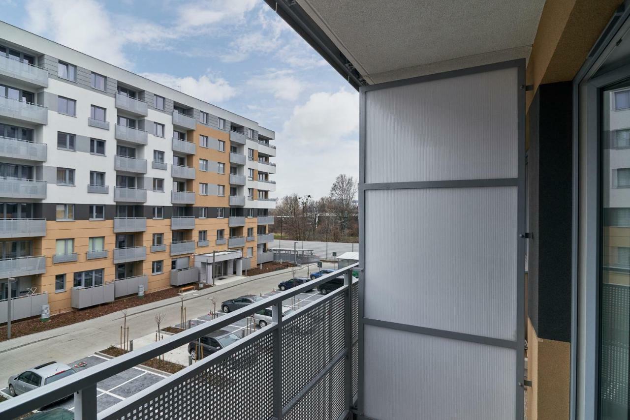 Exclusive Apartments Teczowa With Underground Parking By Noclegi Renters فروتسواف المظهر الخارجي الصورة